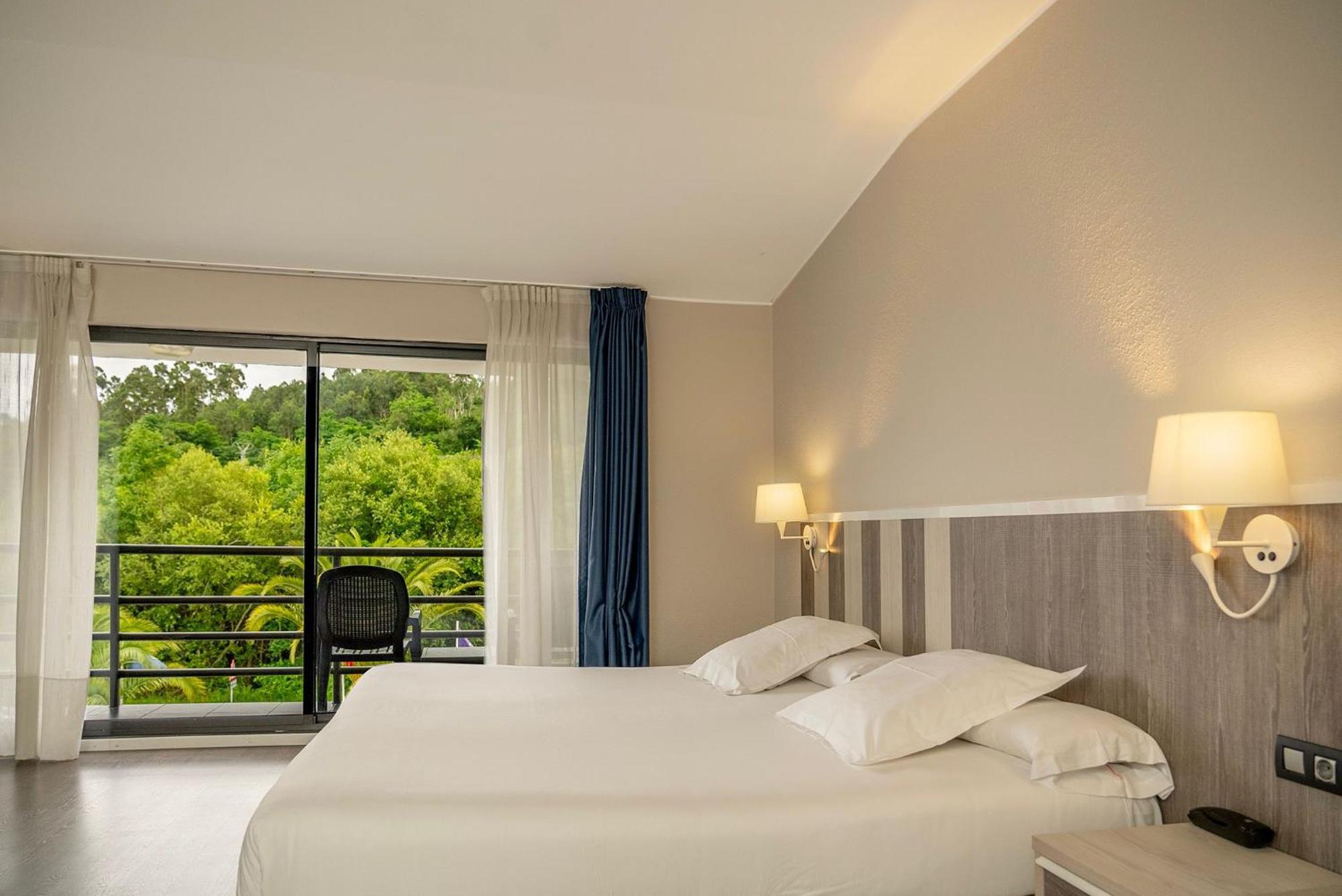 Hotel La Palma De يانس المظهر الخارجي الصورة